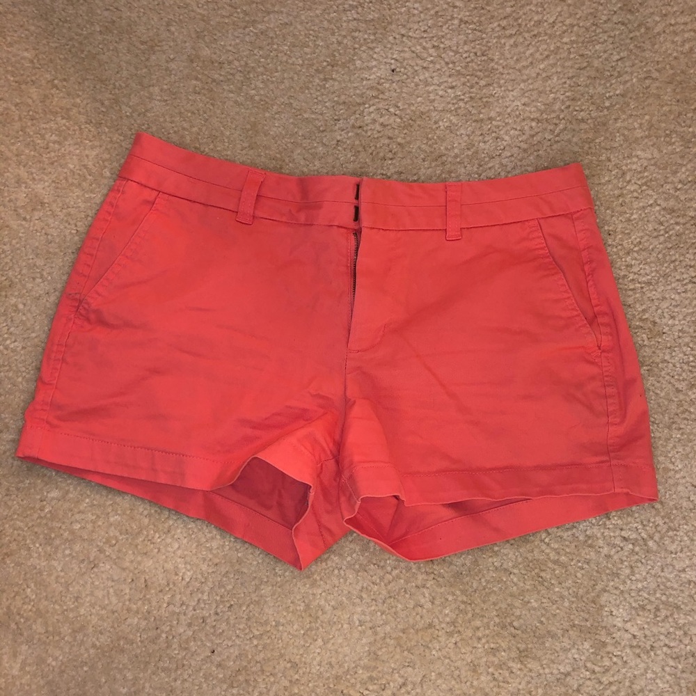 Gap 3 inch shorts